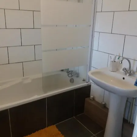 بيت للعطل Charming Secluded French Country Cottage Villechien