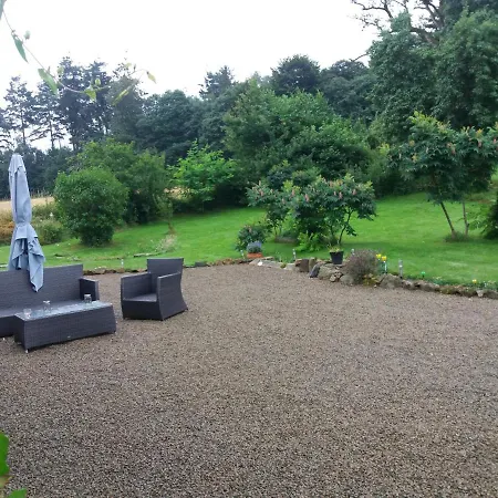 Charming Secluded French Country Cottage بيت للعطل Villechien