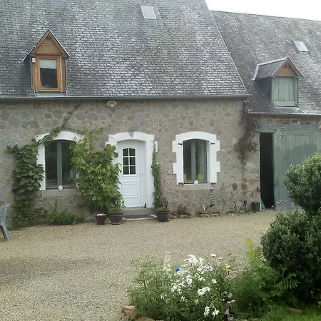 بيت للعطل Charming Secluded French Country Cottage Villechien