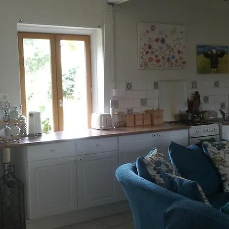بيت للعطل Charming Secluded French Country Cottage Villechien